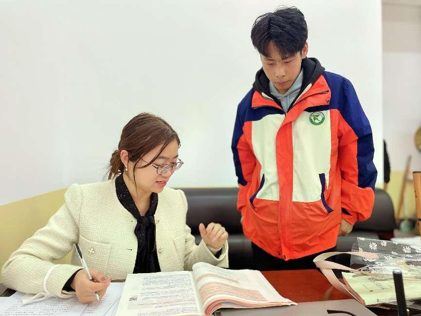 图片4.png 图片4.png